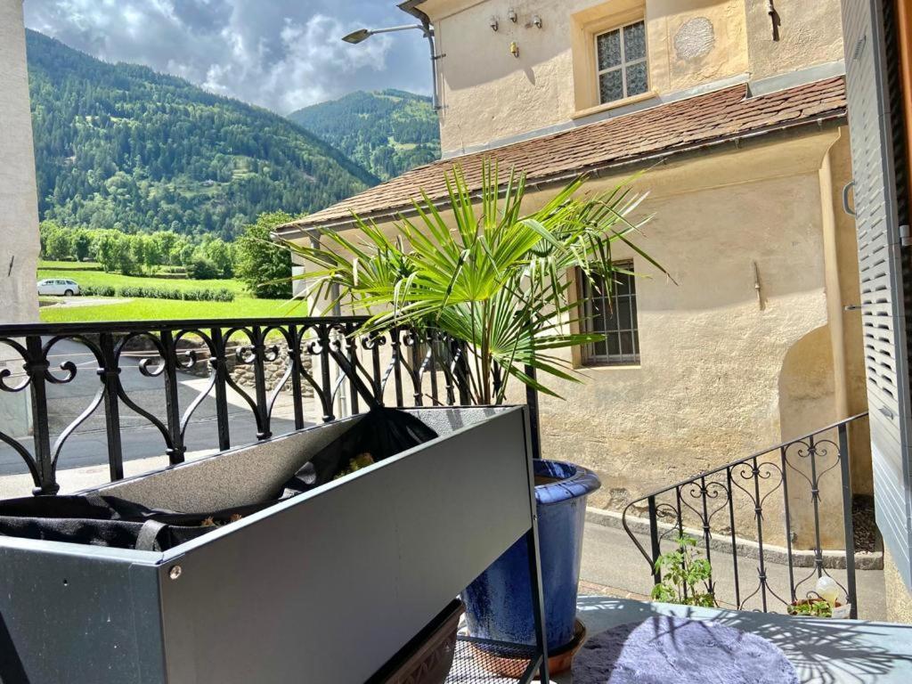 Bed and Breakfast Chasa Sassalbo Poschiavo Exterior foto